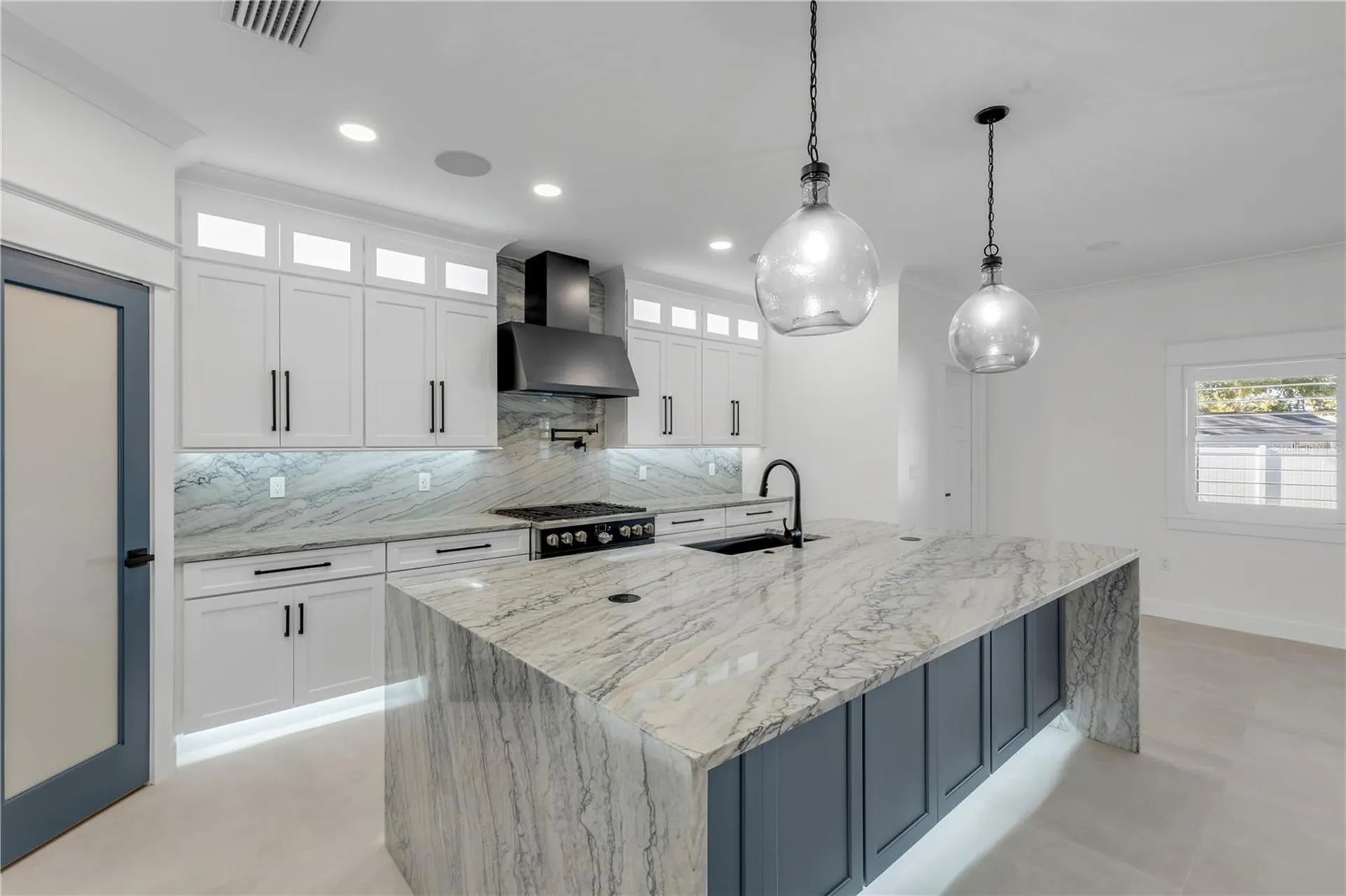 210 Due East Street New Smyrna Beach FL 32169