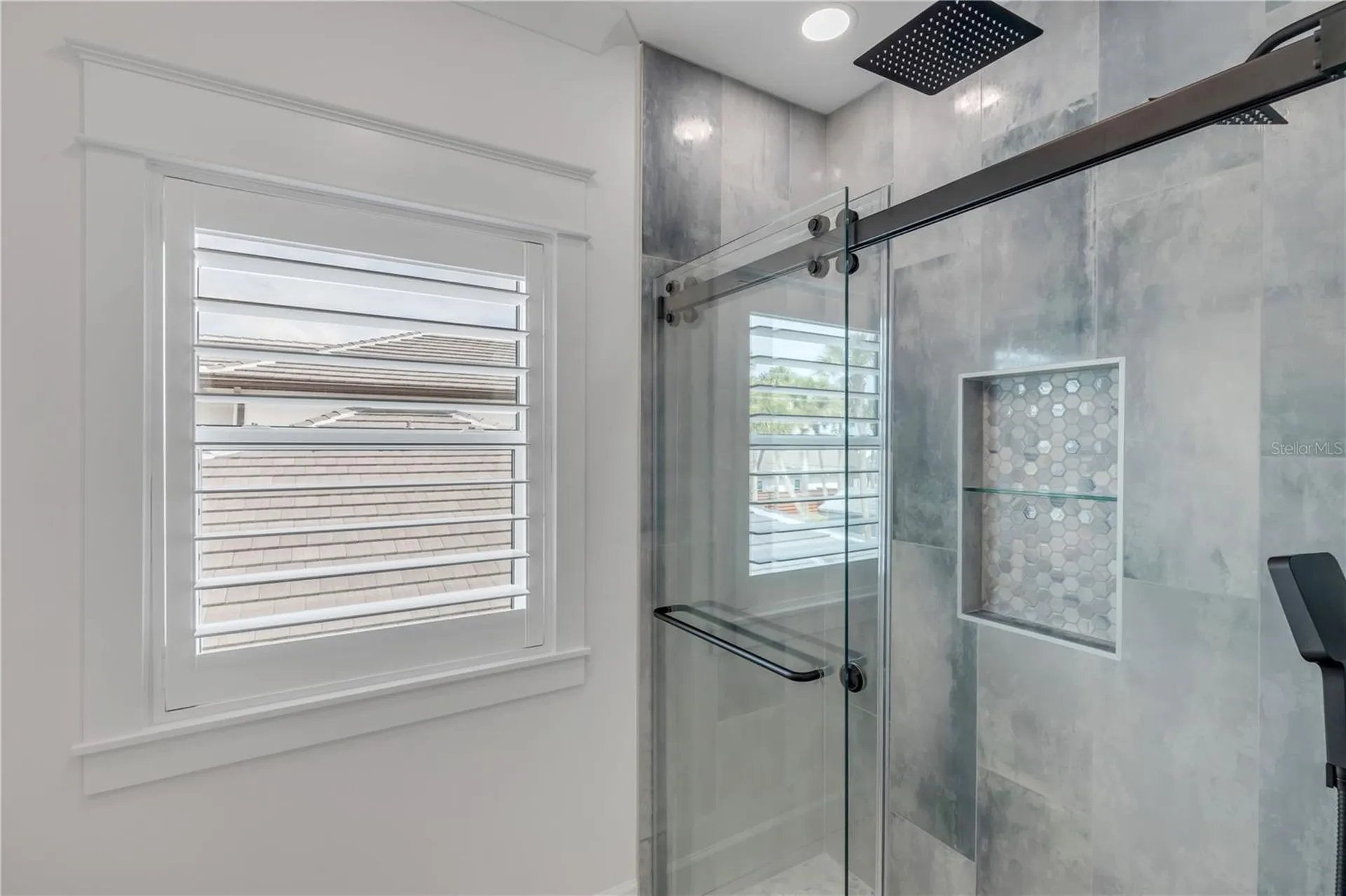 210 Due East Street New Smyrna Beach FL 32169