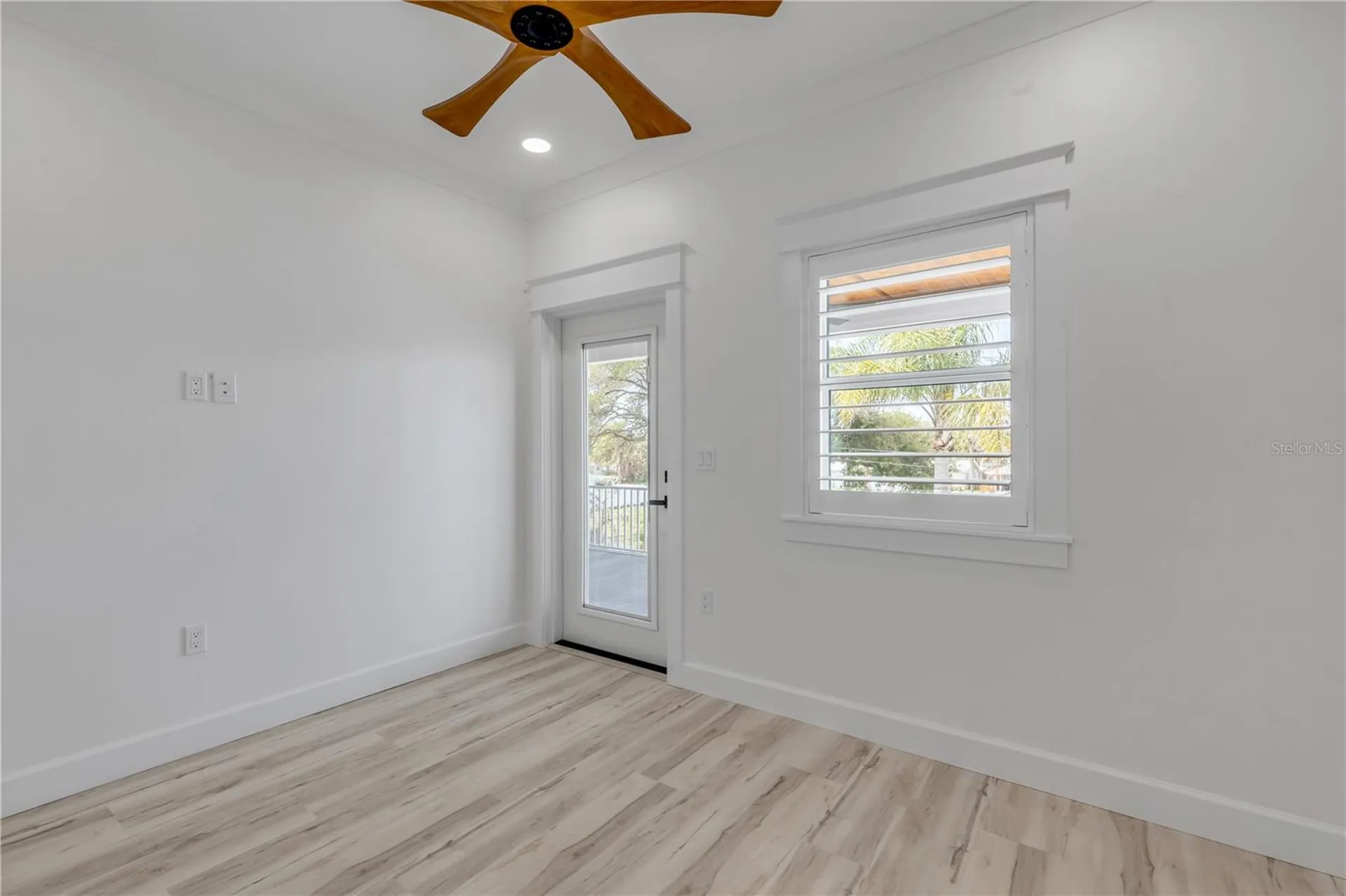 210 Due East Street New Smyrna Beach FL 32169