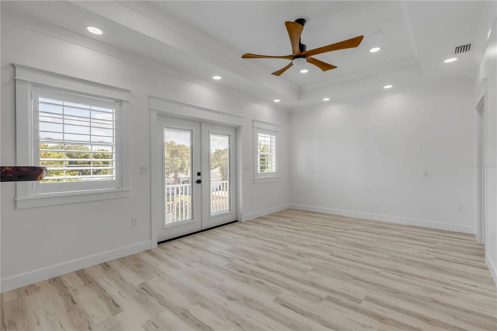 210 Due East Street New Smyrna Beach FL 32169