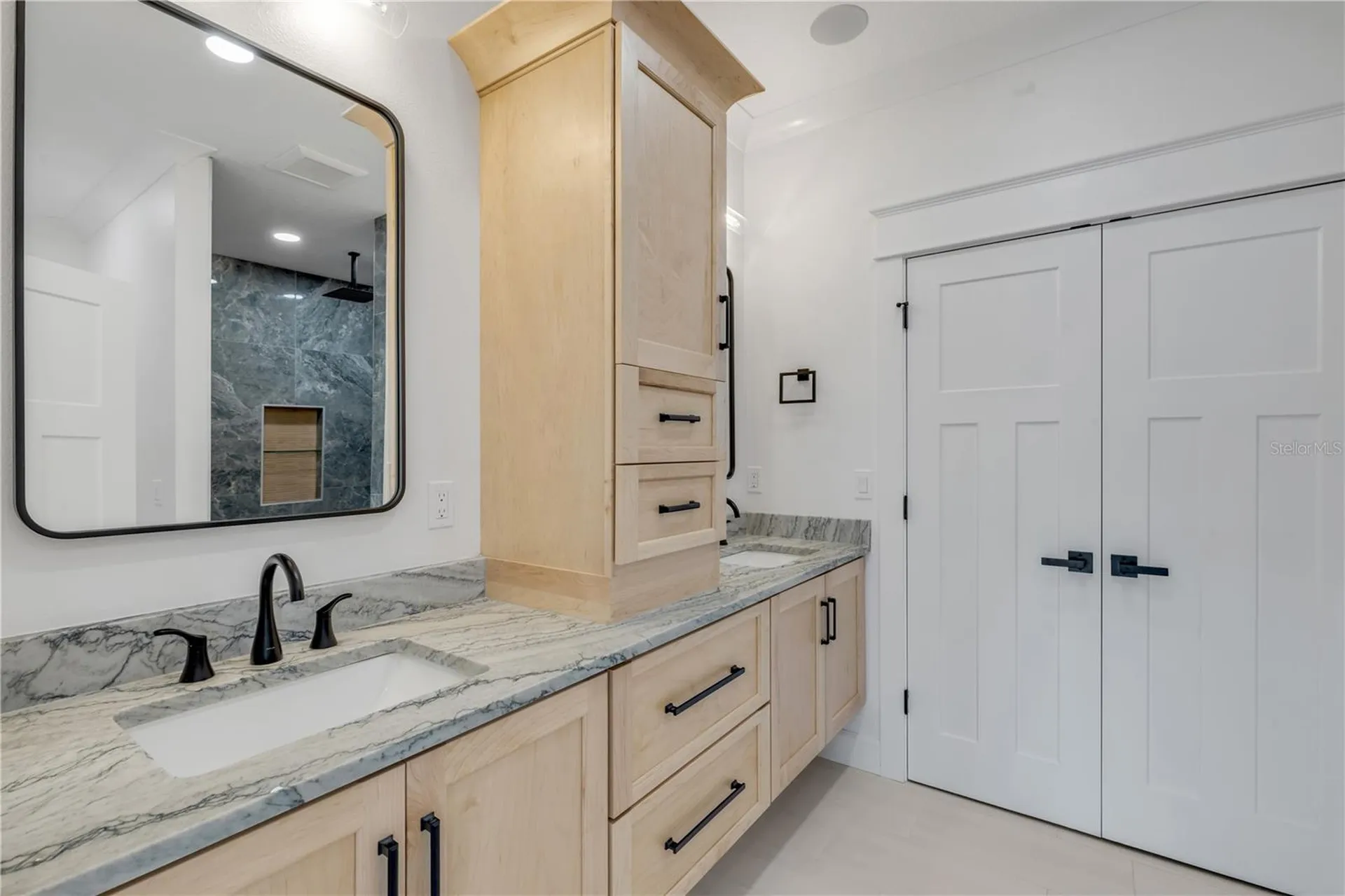 210 Due East Street New Smyrna Beach FL 32169