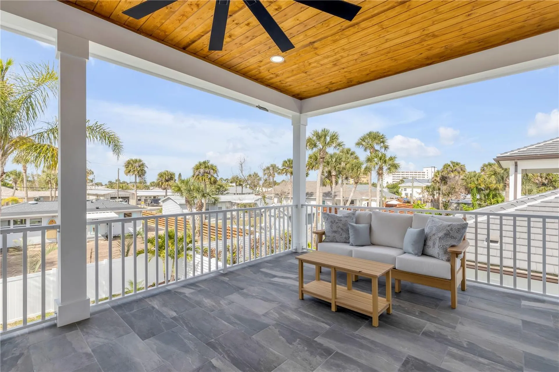 210 Due East Street New Smyrna Beach FL 32169