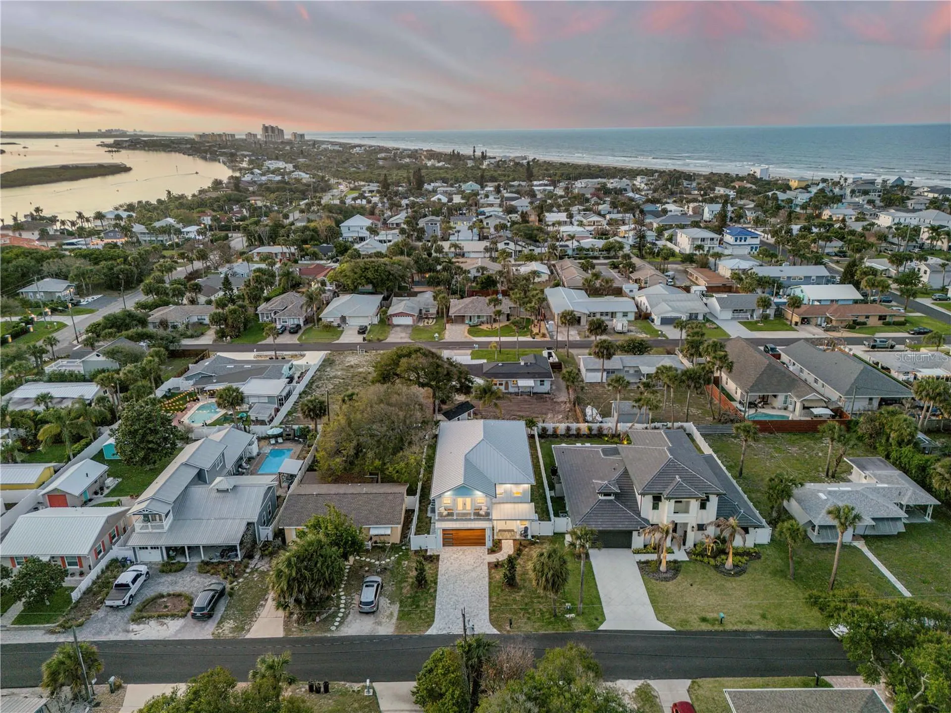 210 Due East Street New Smyrna Beach FL 32169