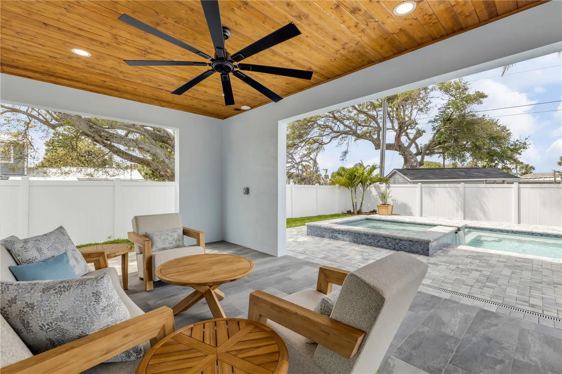 210 Due East Street New Smyrna Beach FL 32169