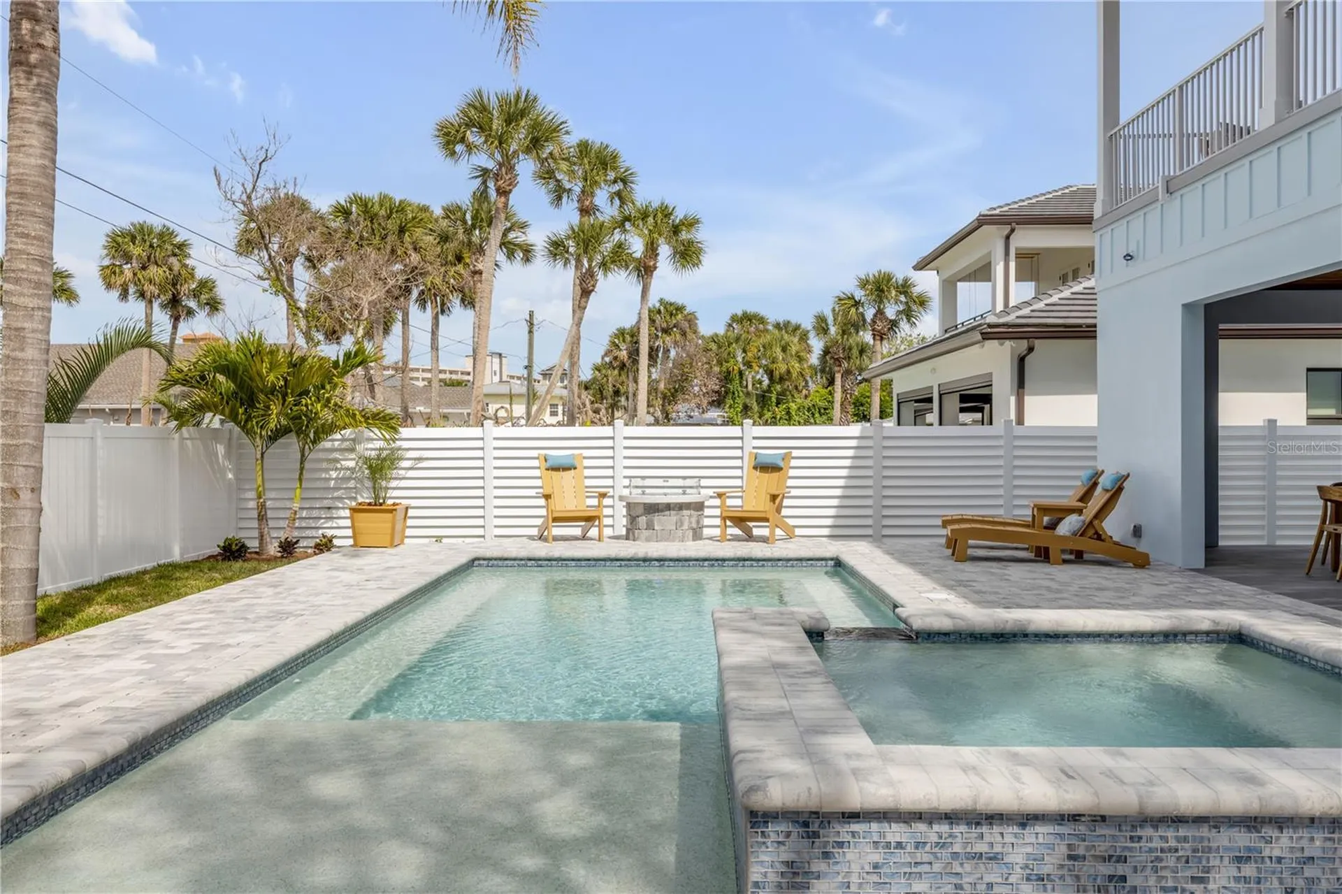 210 Due East Street New Smyrna Beach FL 32169