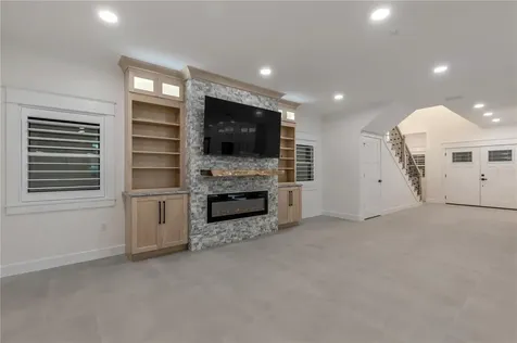 210 Due East Street New Smyrna Beach FL 32169