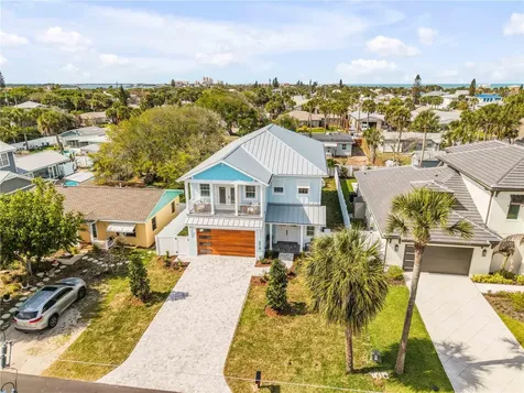 210 Due East Street New Smyrna Beach FL 32169