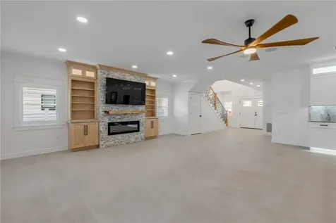 210 Due East Street New Smyrna Beach FL 32169