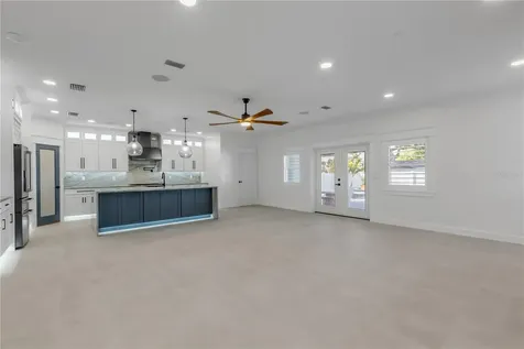 210 Due East Street New Smyrna Beach FL 32169