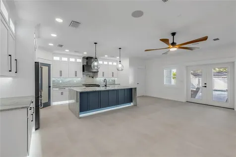210 Due East Street New Smyrna Beach FL 32169