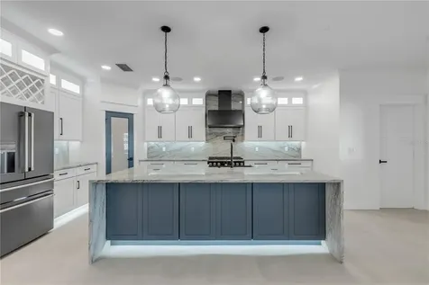 210 Due East Street New Smyrna Beach FL 32169