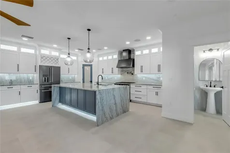 210 Due East Street New Smyrna Beach FL 32169