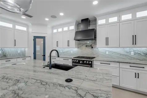 210 Due East Street New Smyrna Beach FL 32169