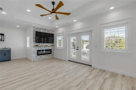 210 Due East Street New Smyrna Beach FL 32169