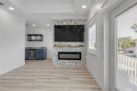 210 Due East Street New Smyrna Beach FL 32169