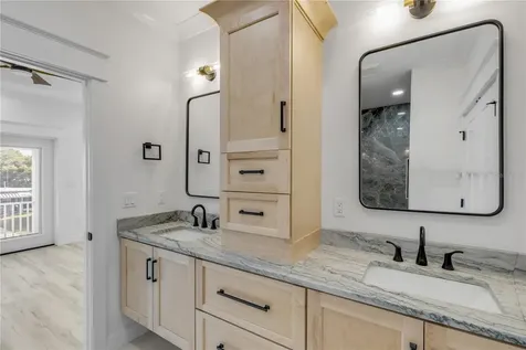 210 Due East Street New Smyrna Beach FL 32169