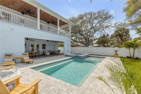 210 Due East Street New Smyrna Beach FL 32169