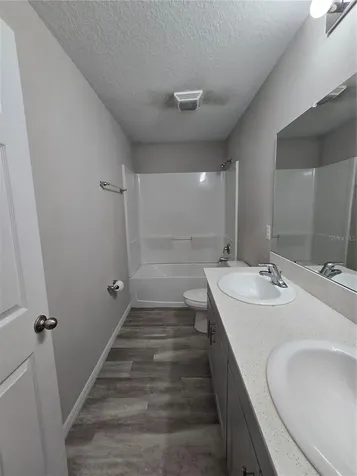 5694 Arlington River Drive Lakeland FL 33803