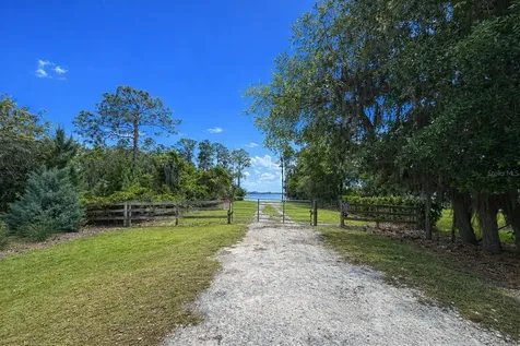 1813 Lakewood Drive St Cloud FL 34771