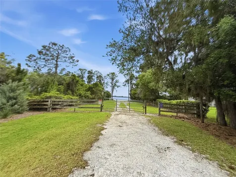 1813 Lakewood Drive St Cloud FL 34771