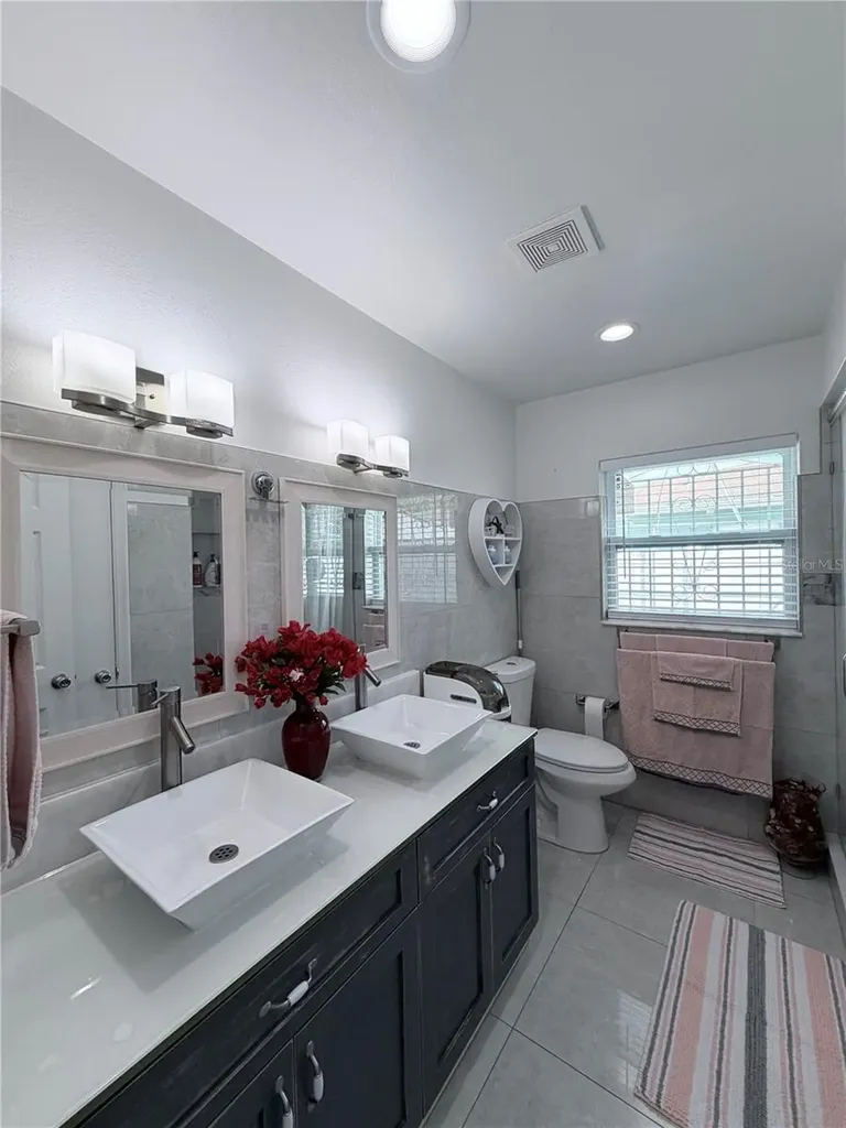1508 W Knollwood Street Tampa FL 33604