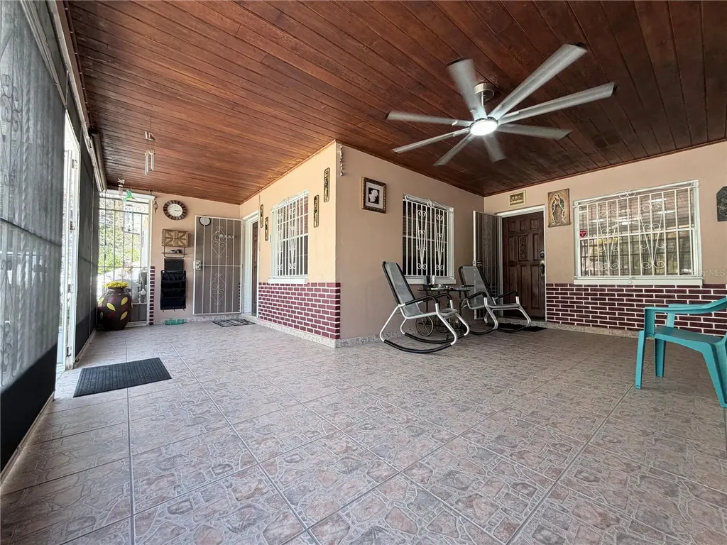1508 W Knollwood Street Tampa FL 33604