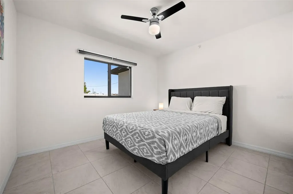 1808 SW 8th Place Cape Coral FL 33991