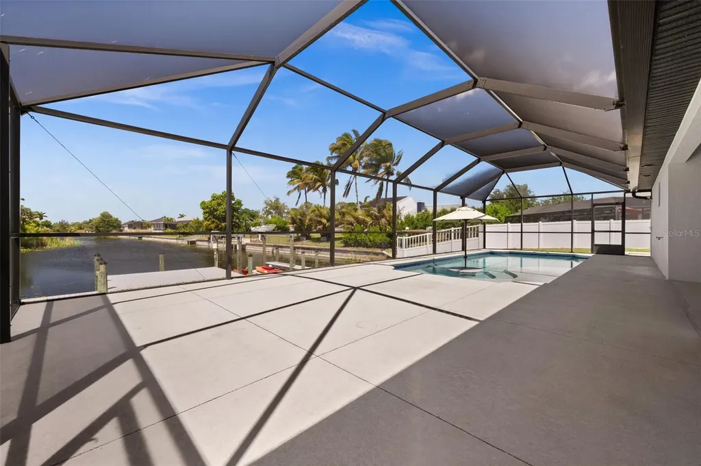 1808 SW 8th Place Cape Coral FL 33991