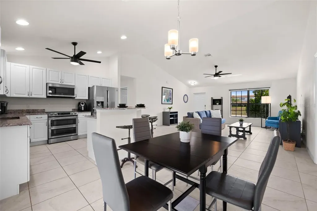 1808 SW 8th Place Cape Coral FL 33991