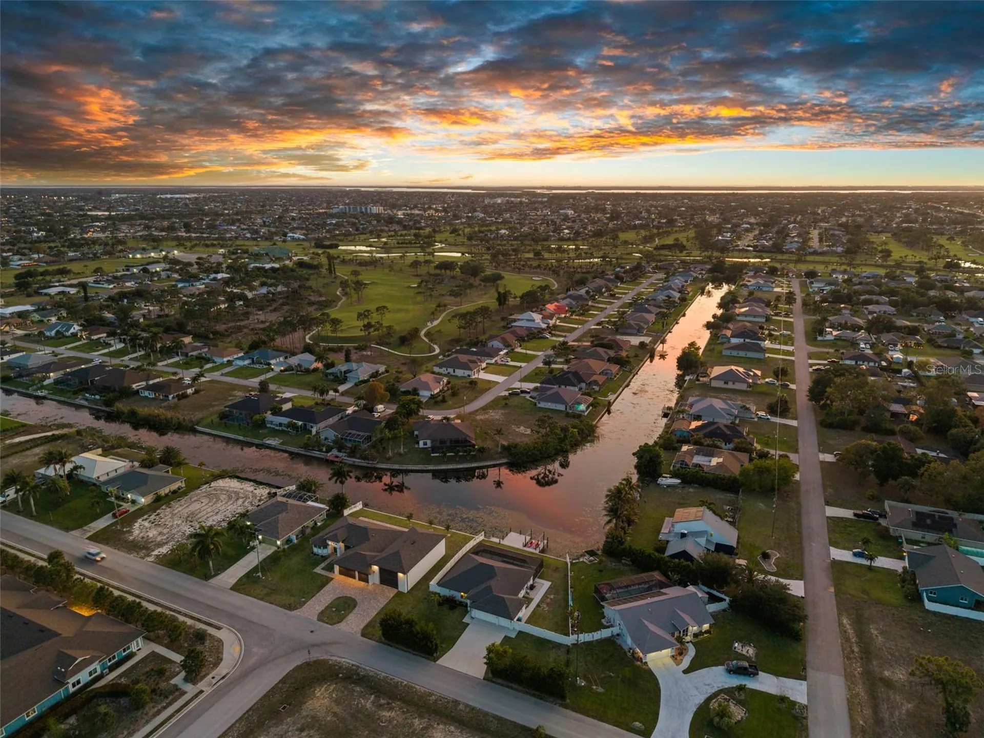 1808 SW 8th Place Cape Coral FL 33991