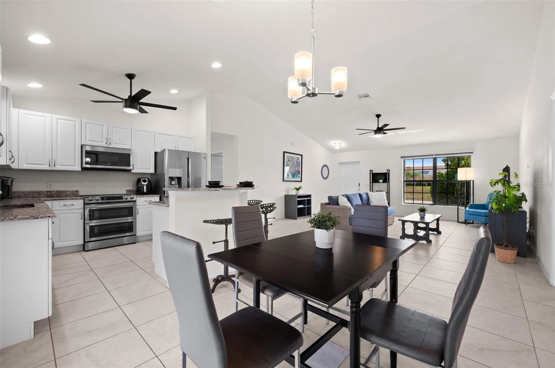 1808 SW 8th Place Cape Coral FL 33991