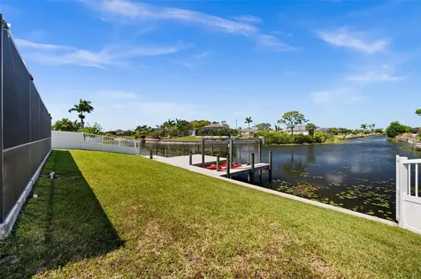 1808 SW 8th Place Cape Coral FL 33991