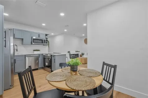 3243 6th Avenue S St Petersburg FL 33712