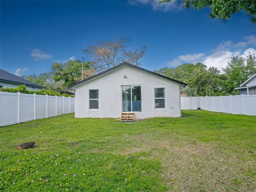 1105 Willow Avenue Sanford FL 32771