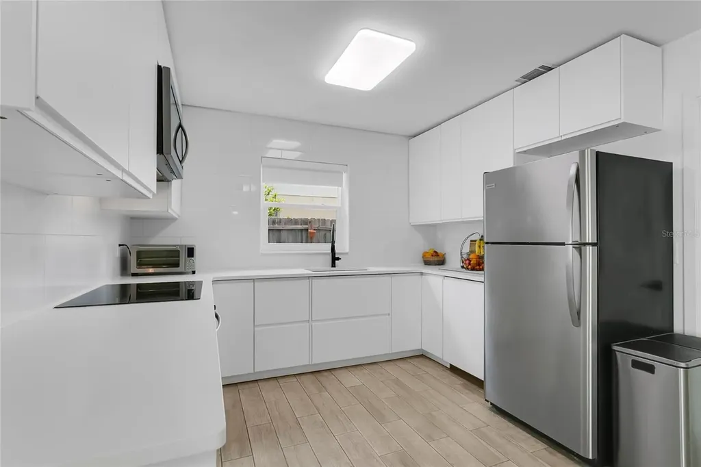 851 Darwin Drive Altamonte Springs FL 32701
