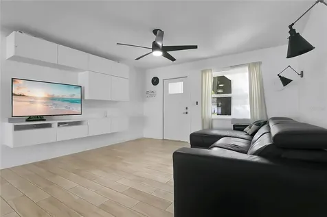 851 Darwin Drive Altamonte Springs FL 32701