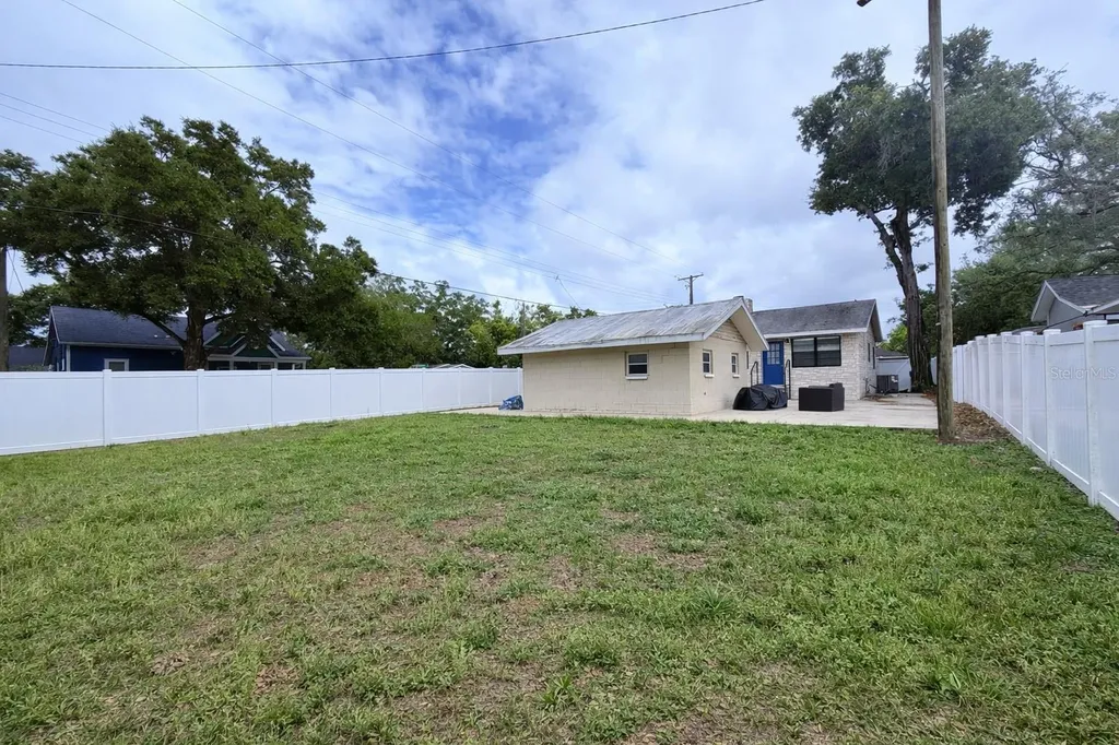 7218 N Highland Avenue Tampa FL 33604