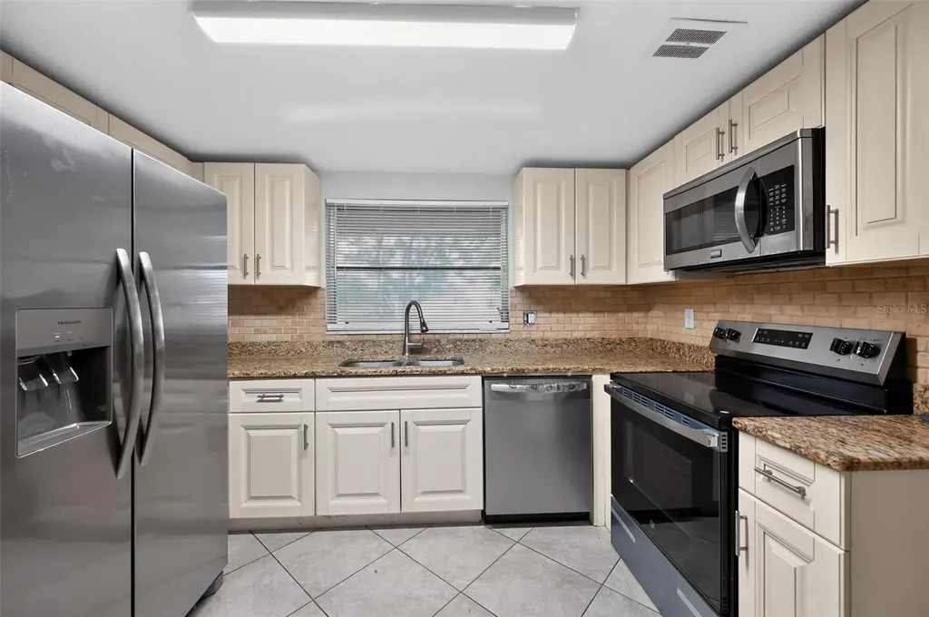 7925 Canna Drive Port Richey FL 34668
