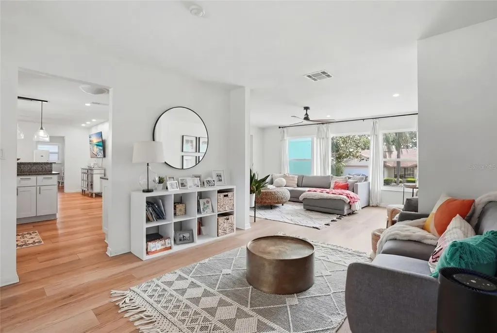 2089 Swan Lane Safety Harbor FL 34695