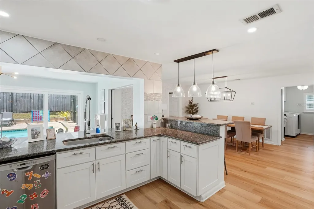 2089 Swan Lane Safety Harbor FL 34695