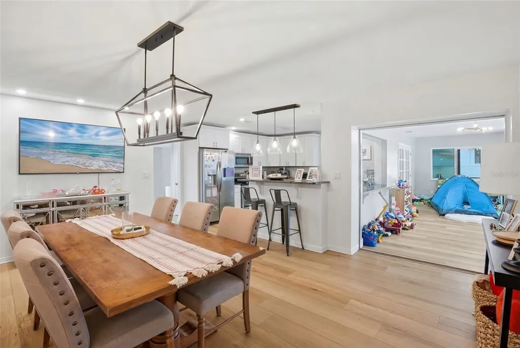 2089 Swan Lane Safety Harbor FL 34695