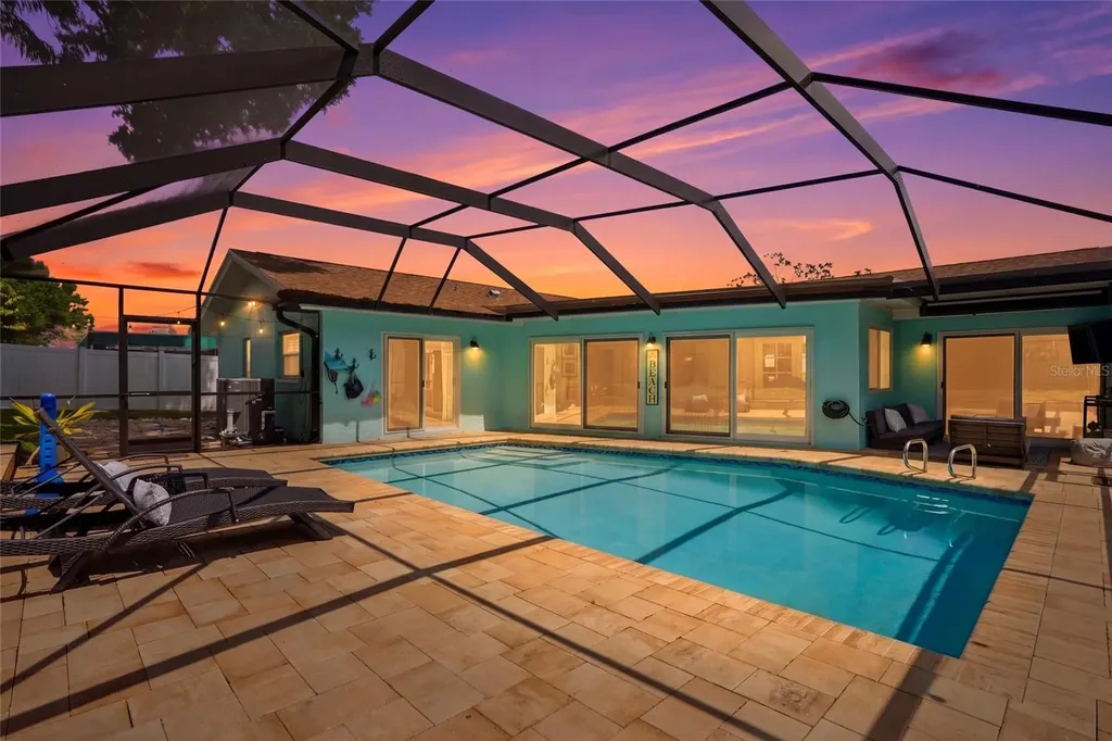 2089 Swan Lane Safety Harbor FL 34695