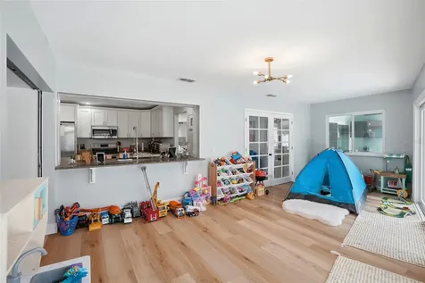 2089 Swan Lane Safety Harbor FL 34695