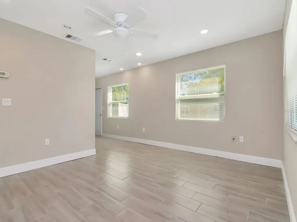 1211 62nd Avenue E Bradenton FL 34203