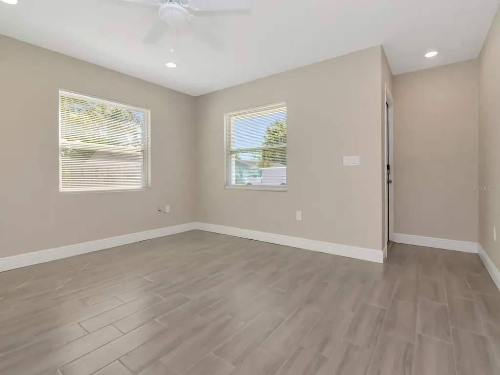 1211 62nd Avenue E Bradenton FL 34203