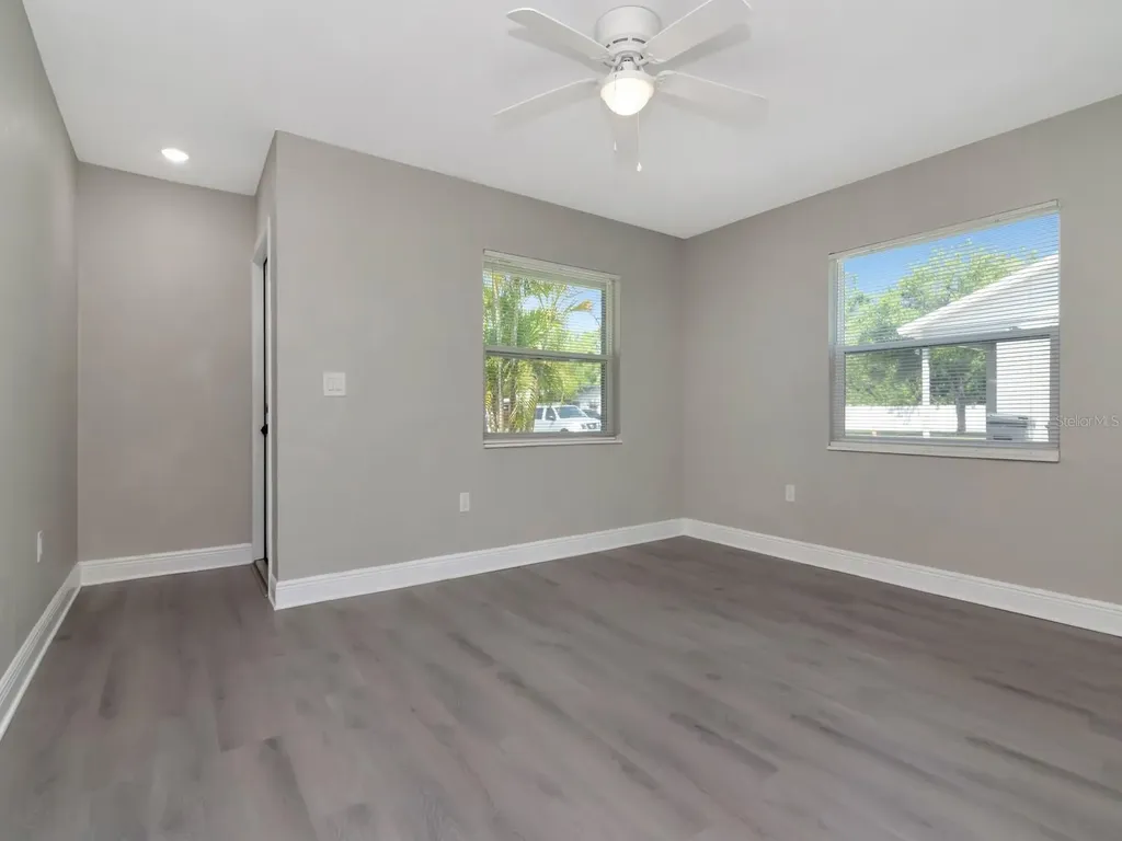1211 62nd Avenue E Bradenton FL 34203