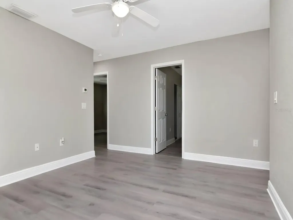 1211 62nd Avenue E Bradenton FL 34203