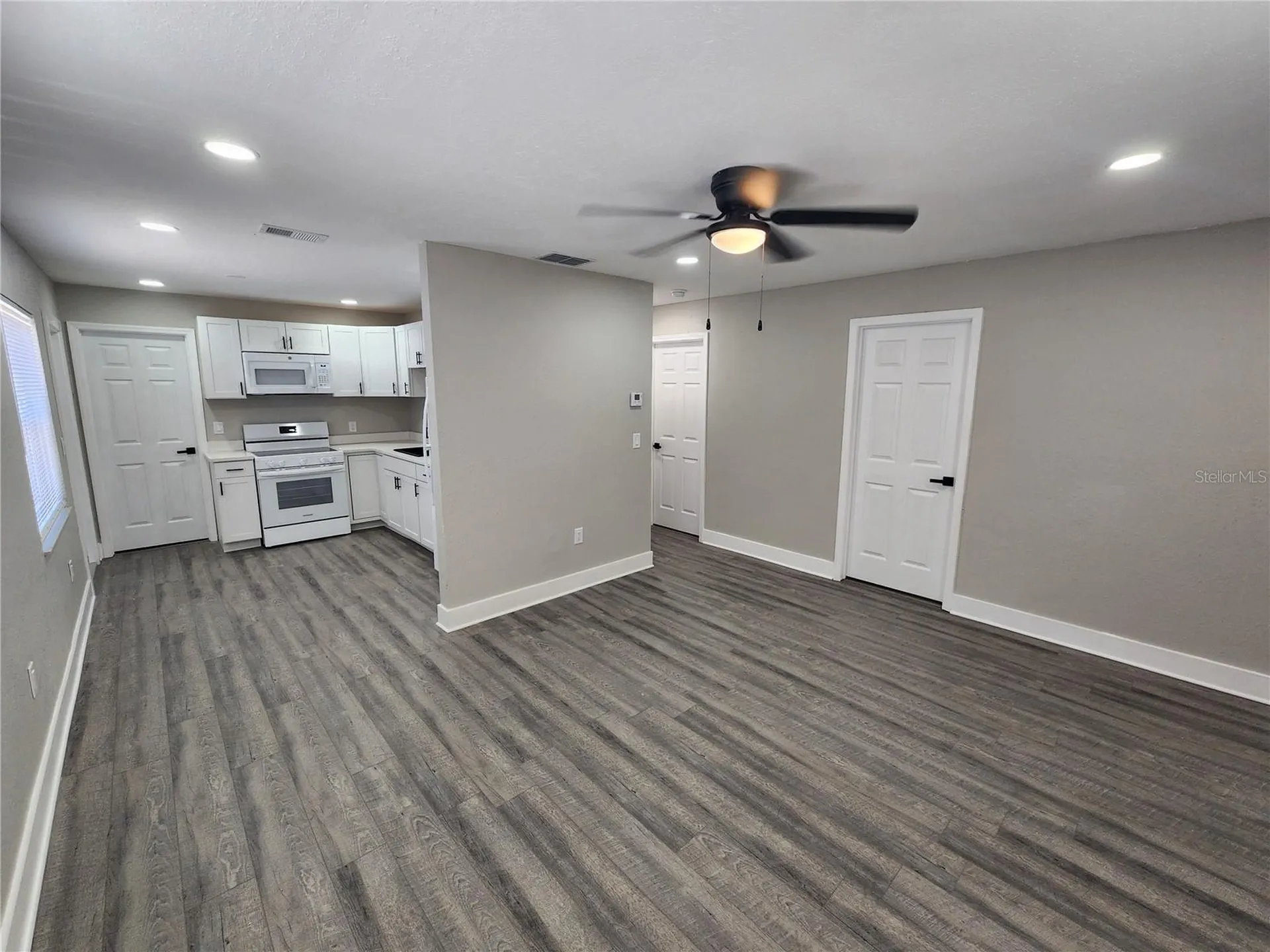 1211 62nd Avenue E Bradenton FL 34203