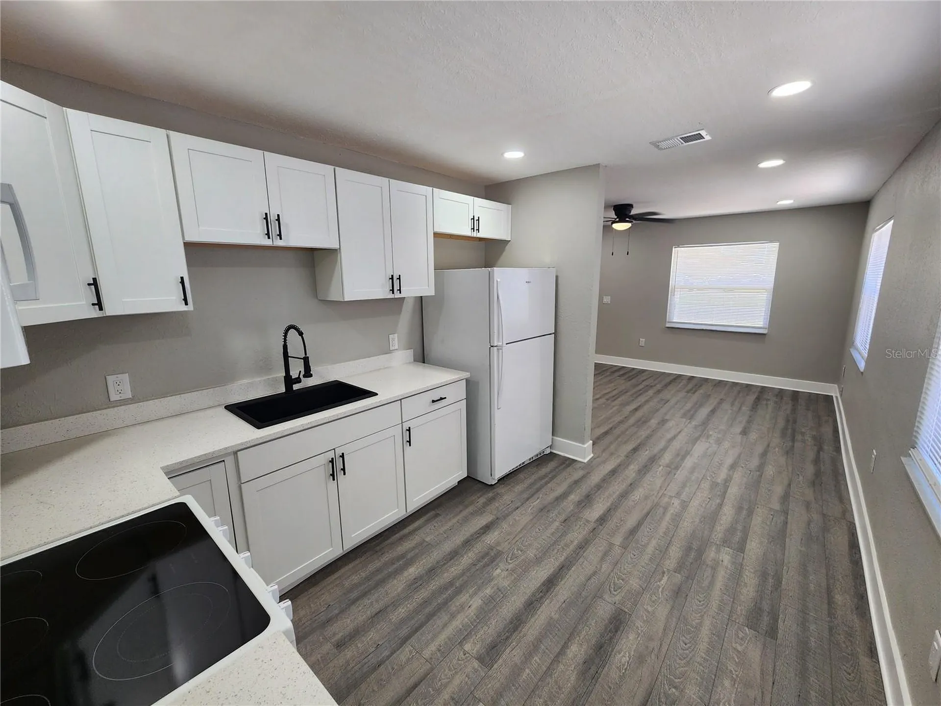 1211 62nd Avenue E Bradenton FL 34203