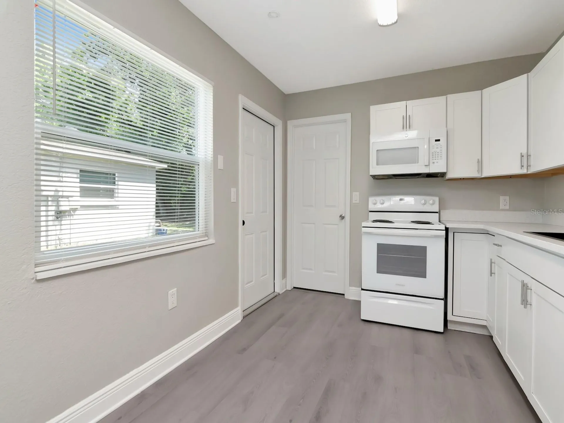 1211 62nd Avenue E Bradenton FL 34203